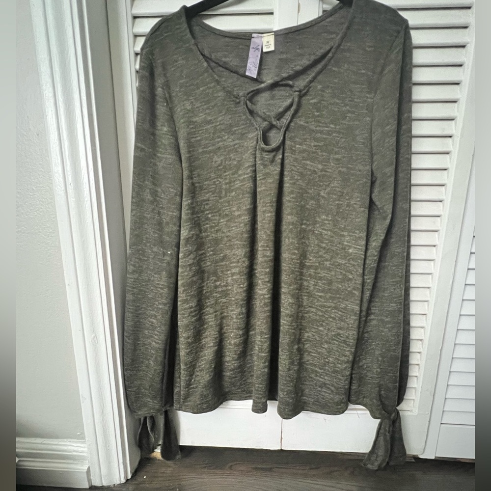 francesca's sweater